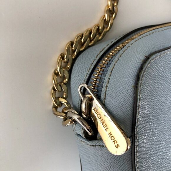 MICHAEL KORS JET SET SAFFIANO LEATHER CROSSBODY POWDER PALE BLUE Gold Hardware - Picture 15 of 16